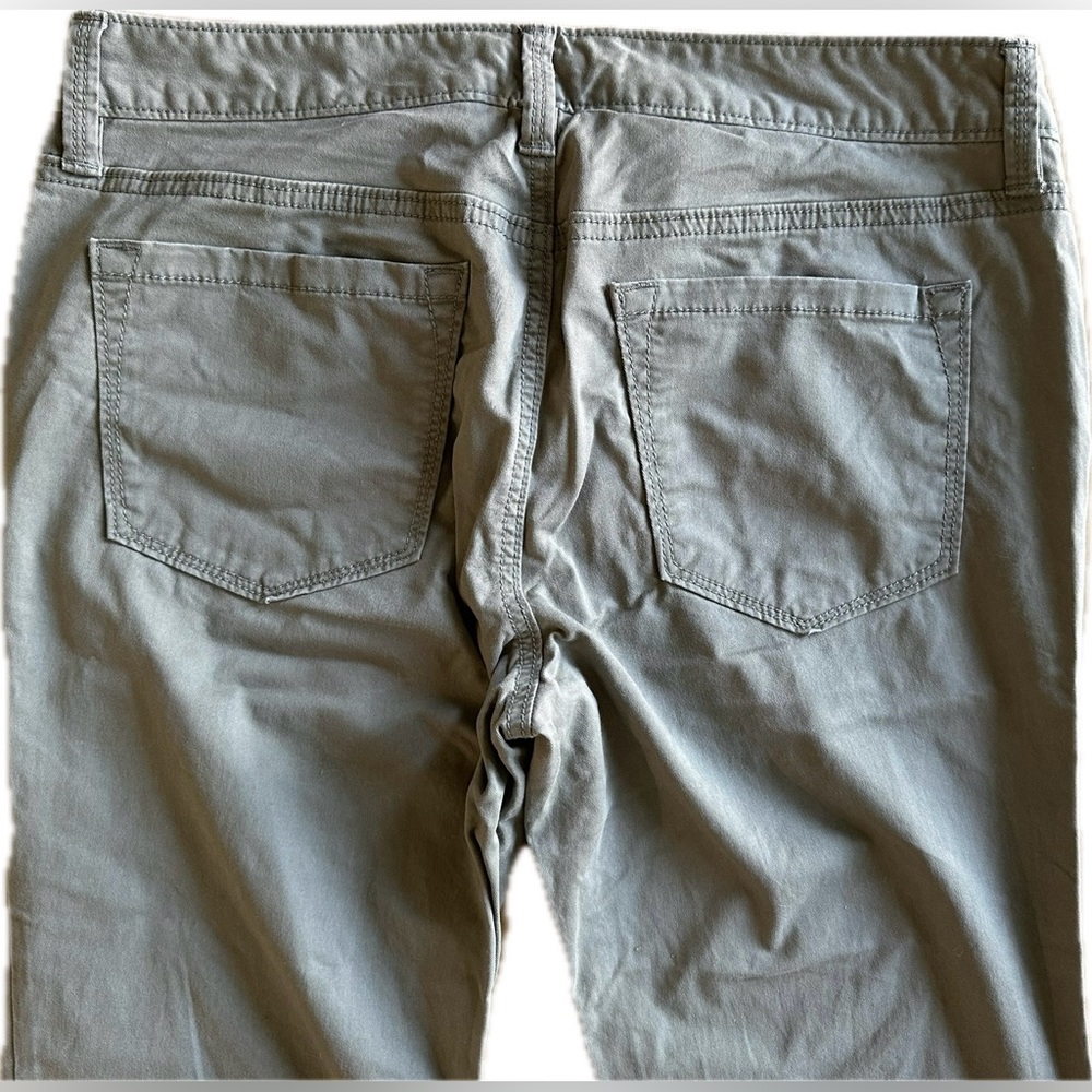 Ann Taylor LOFT Kaki Pants - Picture 5 of 8